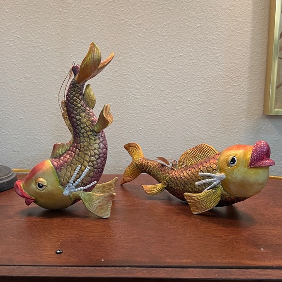 Lipstick Goldfish Ornaments - Picture 8 of 12